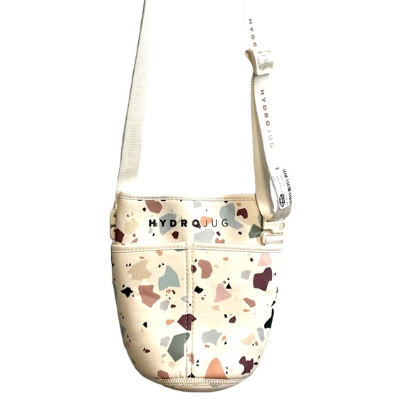 💕SALE💕 HydroJug Floral Sleeve - Picture 5 of 5